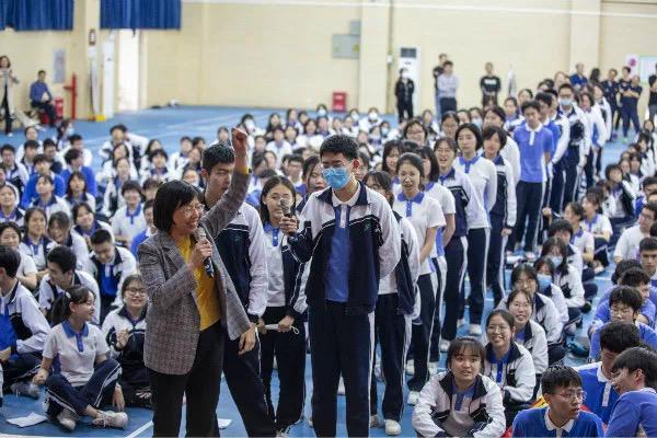 翠园中学高三年级举行百日誓师大会 敲响高考加速前进的战鼓
