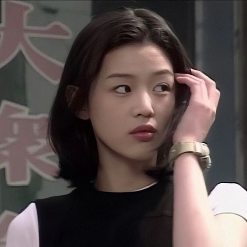 有无适合做头像的影视剧截图