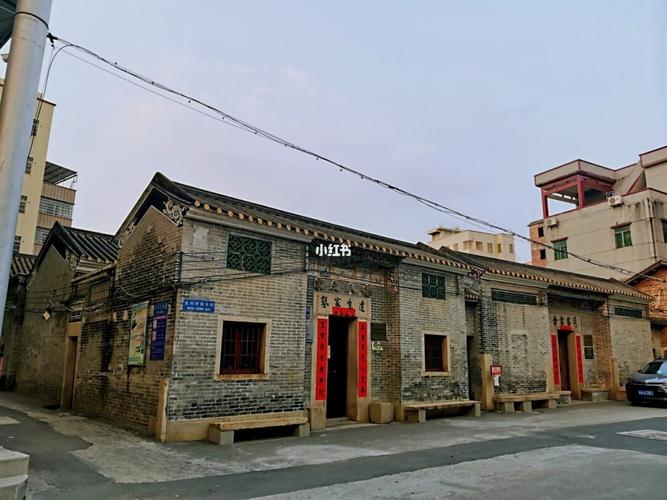 这是广州龙归站附近的北村,走进来发现这条村子好美,拥有很多青砖