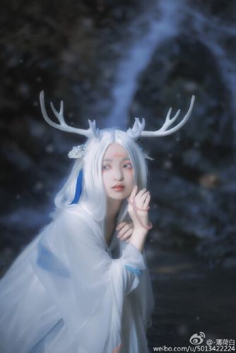 出镜:@脸啊你为什么那么圆 摄影/后期:@-薄荷白 400_599 竖版 竖屏