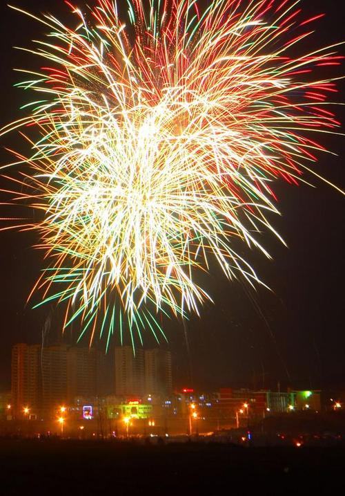 新韵五绝元宵节烟花