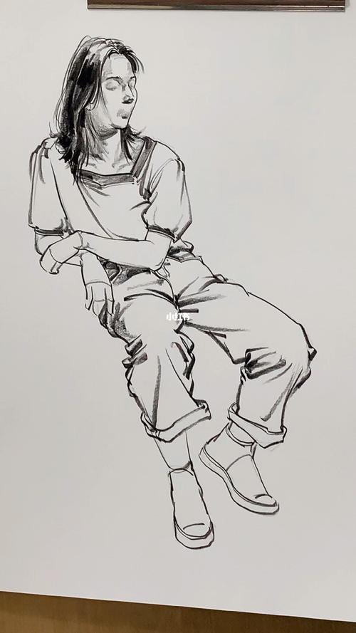 速写教学:大动态坐姿_速写_速写人物_人文_绘画