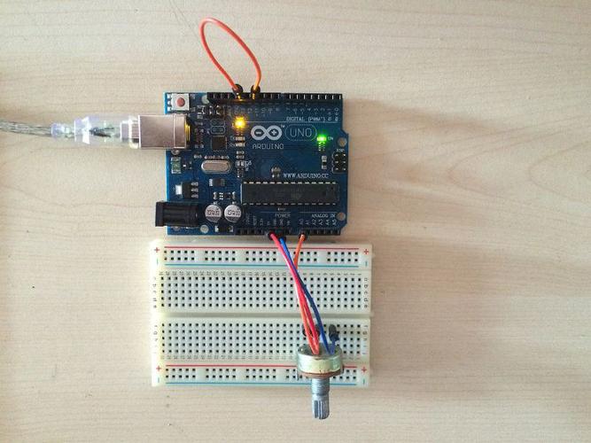 arduino 入门程序示例之一个 led(2015-06-11)