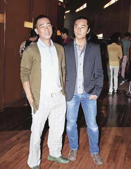 事隔十多年再合演古惑仔郑伊健陈小春不动刀枪