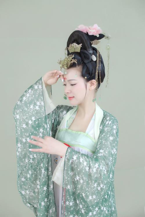 柳儿古装艺术照