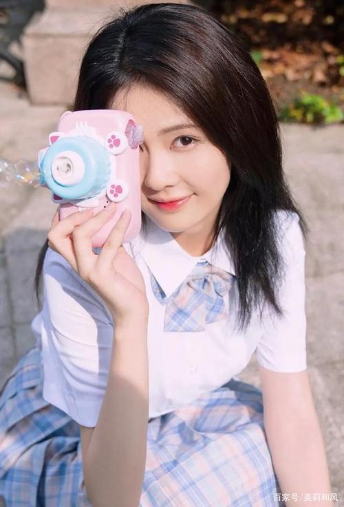 白鹿清新jk装高清美图