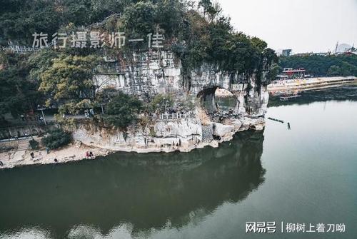 桂林奇葩景点,只隔了一条小河,你在外边却看不到