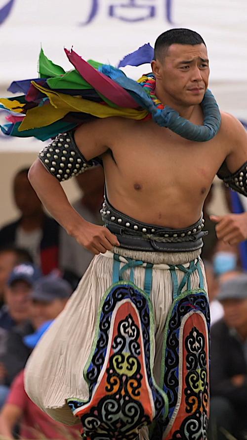 原创 作者,蒙古汉子 195 特木热巴特尔_娱乐_明星娱乐