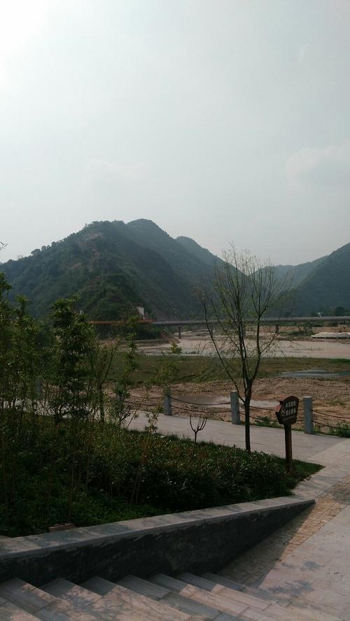 陕西省丹凤县竹林关镇城隍庙东