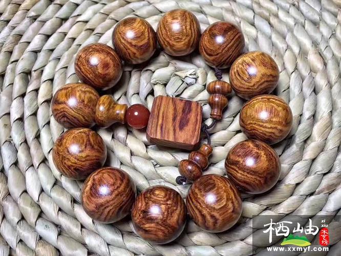 越南黄花梨手串图片欣赏