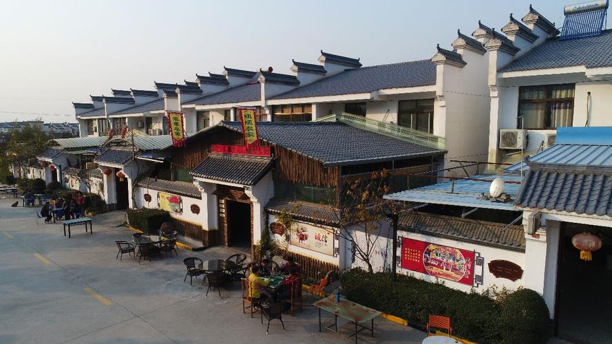 农家乐是李家岩村的特色乡村旅游,新鲜可口的美食,热情好客的村民