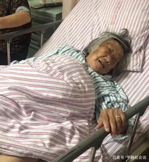 浙江一老人生病住院,苦等大孙子前来探望,结果却让人哭笑不得