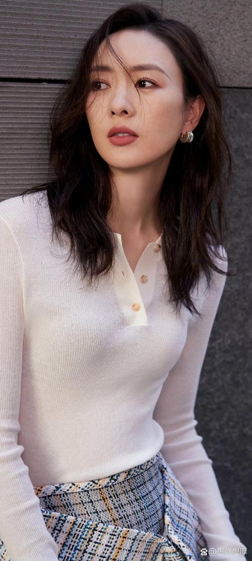 童瑶:颜值与穿搭的双重魅力