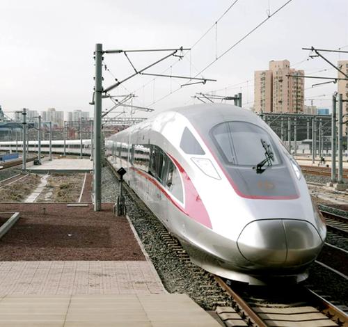 那些又潮又酷的高铁"头型"怎样炼成?