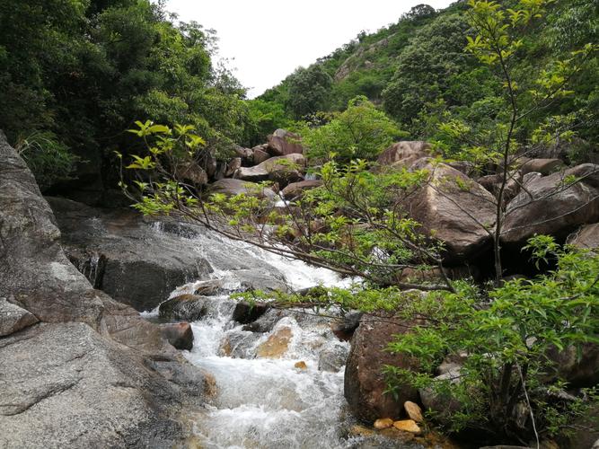 台山都斛蓝坑水库溯溪