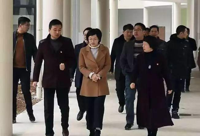 副县长齐正兰带队检查校园安全工作