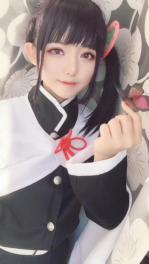 鬼灭之刃栗花落香奈乎cosplay,这可爱女人真是该死的