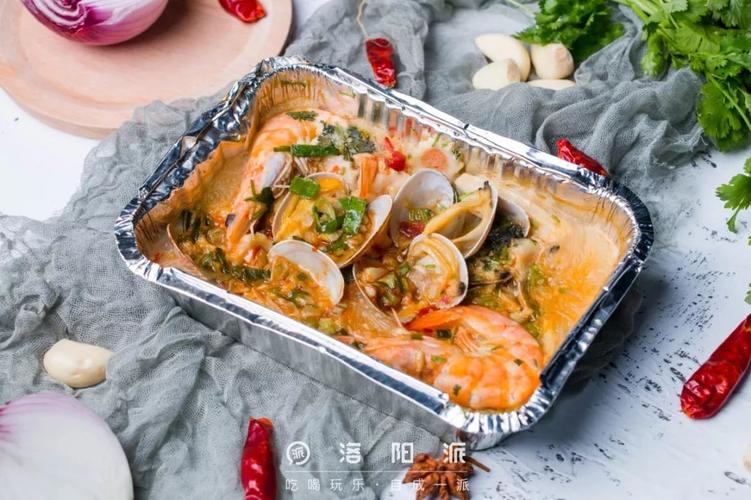 虽说叫锡纸粉丝,但 里面却是满满的海鲜!