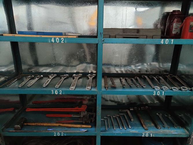 针对工具箱规范定置扫盲-炼钢维检中心连铸作业区