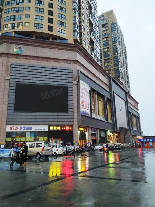 新华城市广场铂金时代银基商贸城一室一厅精装