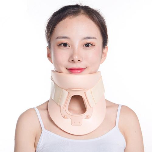 医用颈托佩戴方法