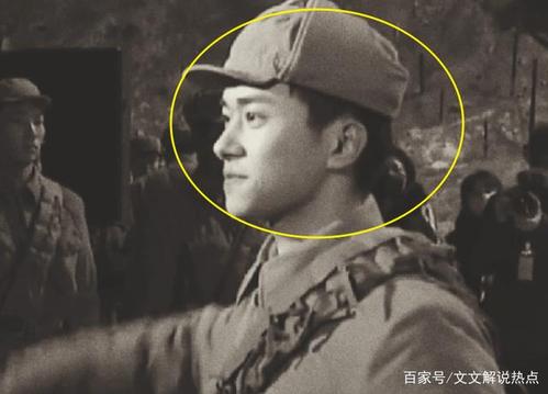 千玺入围华鼎提名后,《长津湖》杀青海报曝光后,弟弟