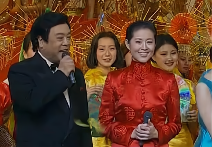 央视2022年春晚已建组总导演主持人仍保密网友别请流量明星