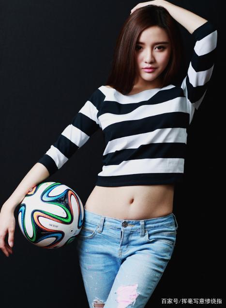 气质女神艾如美照,容颜秀美,优雅迷人,可甜可盐,灵气十足!