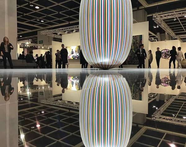 形雅记 | 香港巴塞尔艺术展首日,爱彼带你游遍艺术展