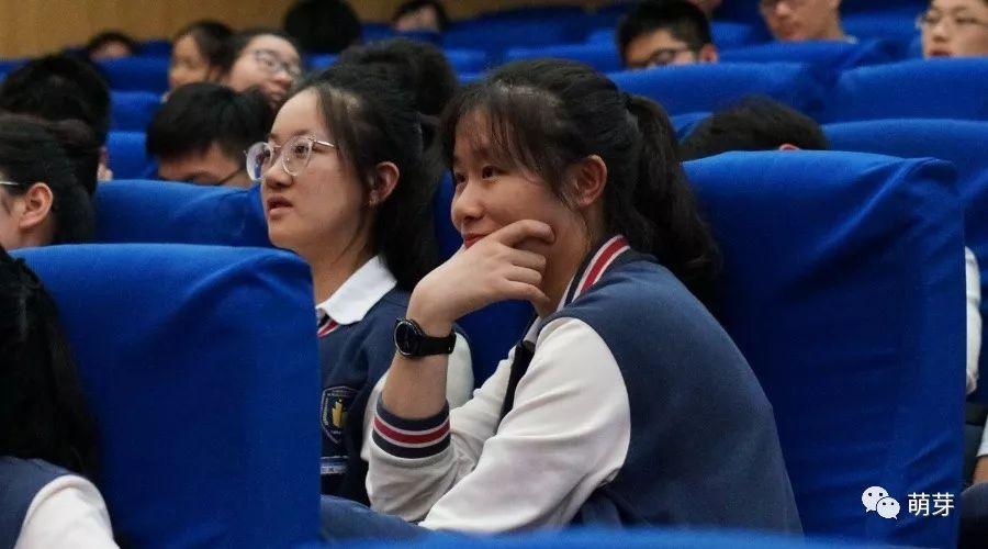 动态|《萌芽》在北郊高级中学