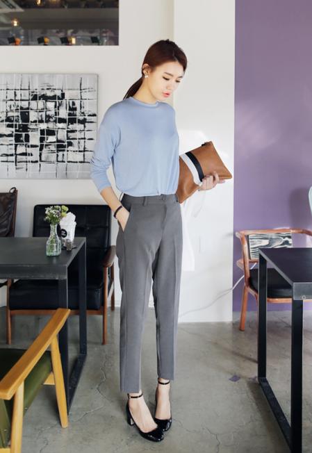 蓝色上衣配什么颜色裤子图片,蓝色上衣搭配什么裤子 (2) - 七丽女性网