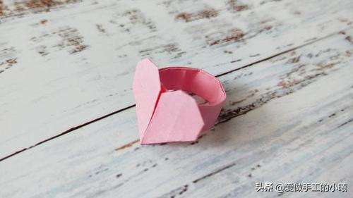 爱心戒指的折法,折纸戒指详细步骤教程图