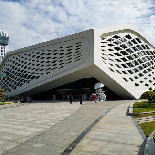 新建的南沙图书馆!