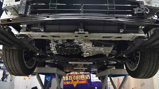 丰田新款雷凌底盘拆解,看看品质如何?