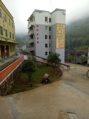 贵州省铜仁市思南县382乡道靠近三间地