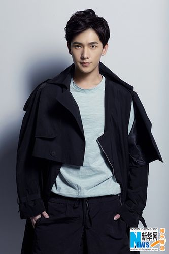 杨洋最新写真曝光 卓越气质诠释多变魅力