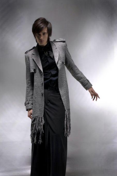 姓名:王冠    英文名:crown  生日:1989/02/12    身高