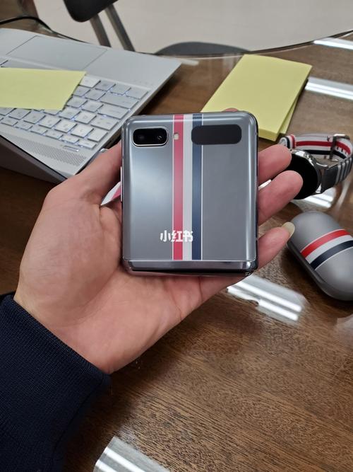 tb 三星联名折叠手机_三星怎么样_vlog_vlog我的一天