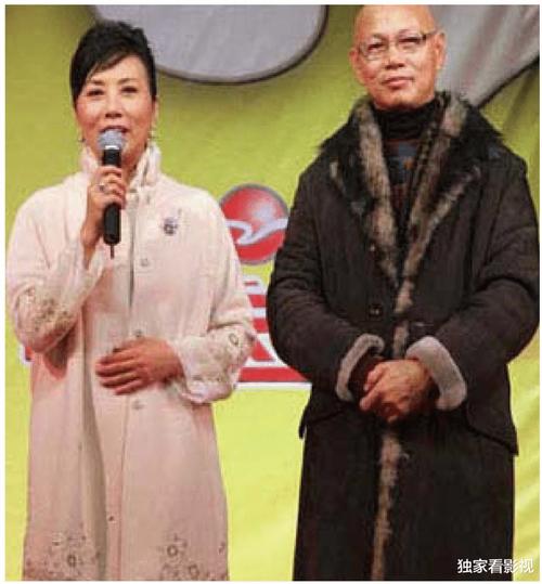 汪明荃和老公庆祝74岁生日,夫妻俩恩爱33年,都曾因孩子感到遗憾