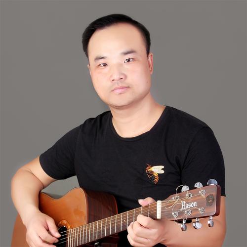 杨鹏照片