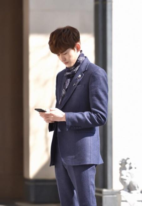 张翰西装造型精选,身材完美,魅力十足