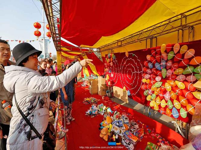 长清园博园灯会见闻(四)美食节