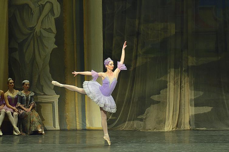 芭蕾舞《睡美人》单人舞