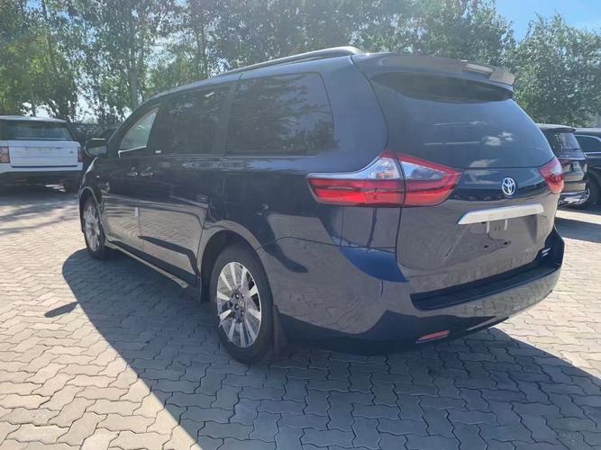 20款丰田塞纳四驱ltd国六详细配置体验