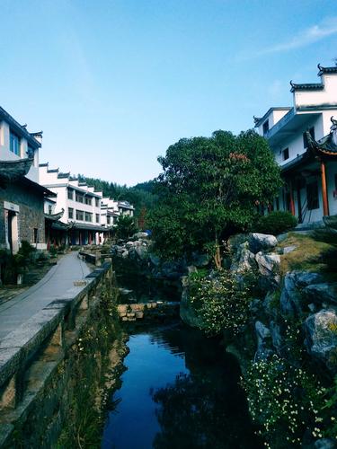 懈逅艮山古村