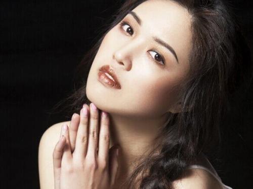 推荐点烟嗓(沙哑)女歌手