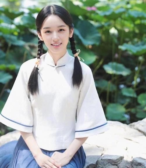 女星民国学生造型排行榜:杨紫杨幂上榜,古力娜扎排第几?