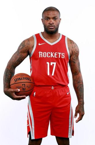 火箭新赛季官方定妆照