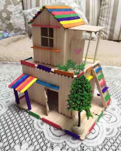 幼儿园老师让用冰棍棒做手工,小朋友家长直接搭了个大