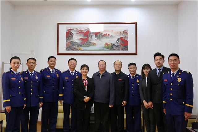 "时代楷模"九江消防救援支队先进事迹报告会在南昌